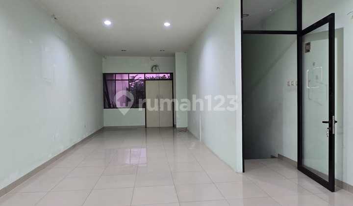 RUKO 2 LANTAI LOKASI RAMAI STRATEGIS SIAP PAKAI DI MEKAR WANGI BANDUNG RUKO 2 LANTAI LOKASI RAMAI STRATEGIS SIAP PAKAI DI MEKAR WANGI BANDUNG