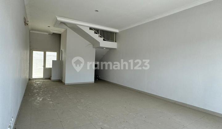"Fast Rental of Cheapest 3-Story Shop House in Podomoro Park Bandung"