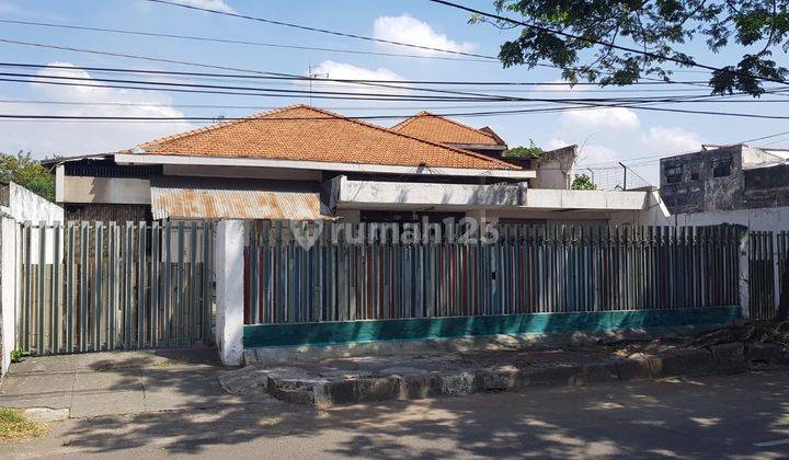 MURAH Rp.20 jt-an /m2 Dijual Rumah Surabaya Pusat - Jl.Sam Ratulangi - Ruang LUAS Loss - SHM  2