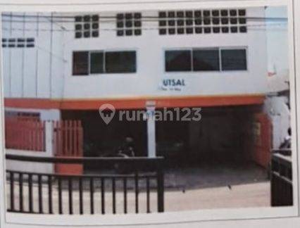 Dijual Rumah Usaha Lapangan FUTSAL Surabaya di Jalan Tangkis Turi  - Simomulyo - Sukomanunggal  2