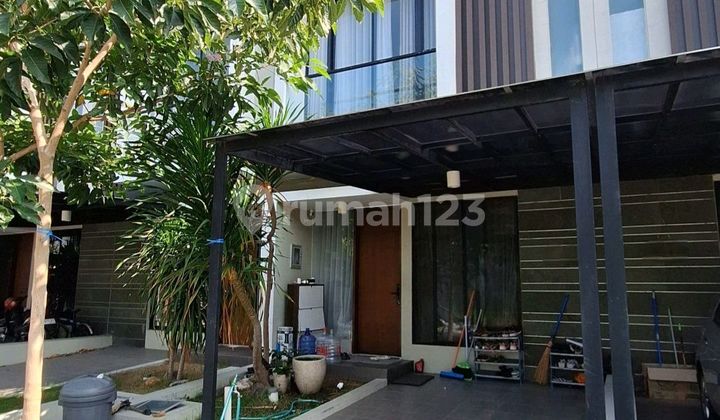 1 Milyar-an Rumah North West Central Citraland Surabaya Spesial 3 Kamar Tidur Full Furnished Modern - Teras Belakang Renov Cantik Rapi
