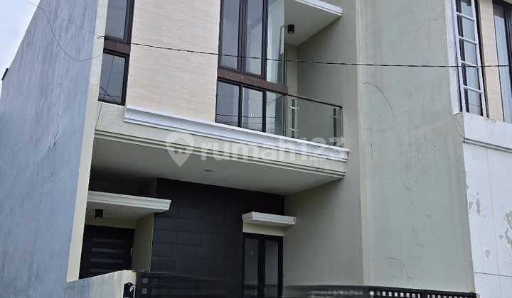 Dijual Rumah Baru Pondok Tjandra Indah - Duku Tengah - Wadungasri - Waru Spesial Row Jalan Lebar 4 Mobil Dijual Rumah Baru Pondok Tjandra Indah - Duku Tengah - Wadungasri - Waru Spesial Row Jalan Lebar 4 Mobil