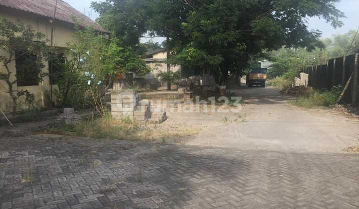 Murah Dijual 3500 M2 Pabrik Paving Dekat Jalan Provinsi Mojosari Mojokerto Jawa Timur - Akses Kontainer 20 Feet - Izin Lengkap - Ada Gudang , Ruang Kantor - Surat SHM
