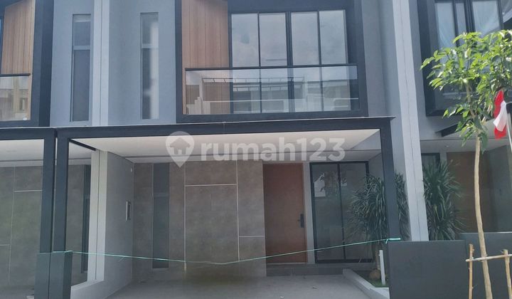 For Rent: Brand New House in North West Citraland Surabaya, Special 4 Bedrooms Plus 4 Air Conditioning Units.