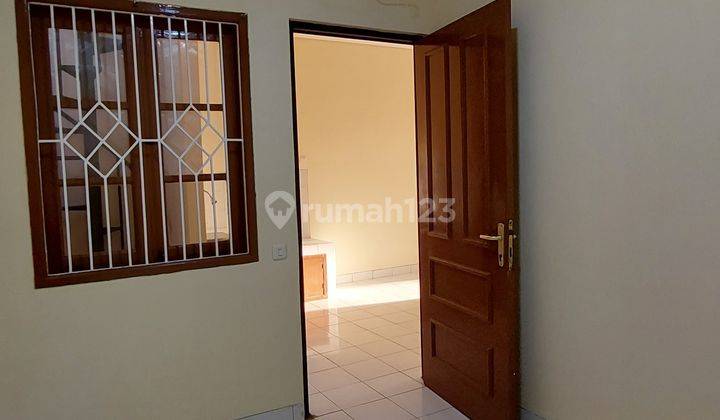 Rumah Taman Semanan Indah, 90 M2, Murah, Full Renov, 6x15, Atap Baja Ringan, Jakarta Barat 9
