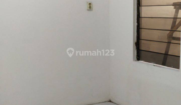 Disewakan Rumah 1lt di Green garden jakarta barat Bagus siap huni 7