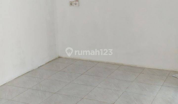 Disewakan Rumah 1lt di Green garden jakarta barat siap huni 8