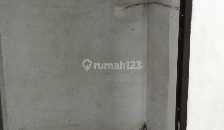 Disewakan Rumah 1lt di Green garden jakarta barat siap huni 11