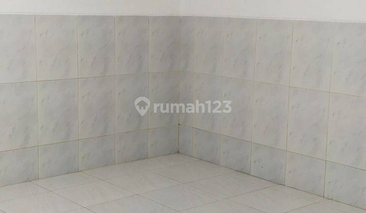Disewakan Rumah 1lt di Green garden jakarta barat siap huni 13