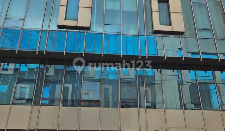 For Sale: Strategic Location Shop House in Sunter, 4 Floors For Sale: Strategic Location Shop House in Sunter, 4 Floors