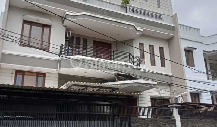 good luxury house in sunter 3 floors good luxury house in sunter 3 floors