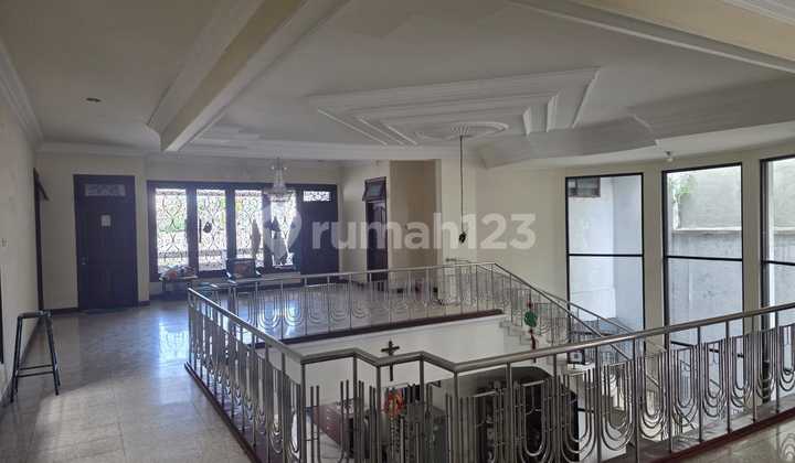 Rumah Second Dharmahusada Indah Siap Huni Selangkah ke Galaxy Mall 2