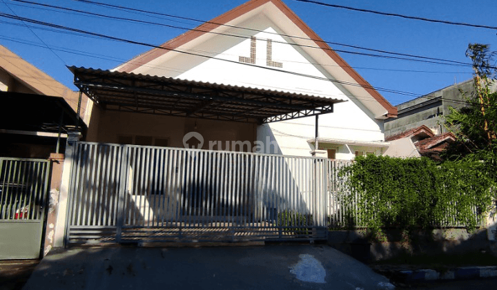 RUMAH SIAP HUNI BERSIH DI BARUK SELANGKAH KE RAYA MERR 1