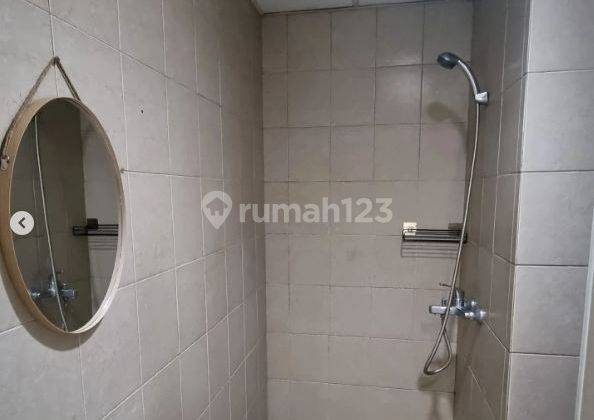 Metropolis Apartemen Full Furnish Lantai 6 Dengan View Kota Surabaya 2