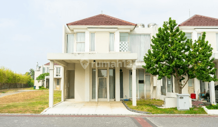 Rumah Second Terawat di Grand Pakuwon Cluster North Victoria 1