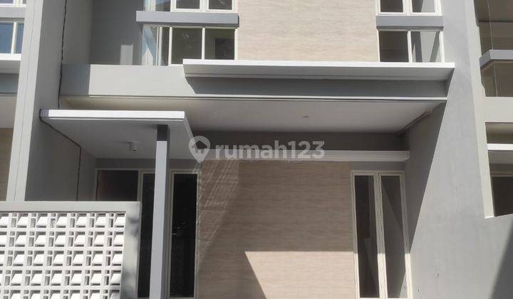 Baru Modern Minimalis Rumah Gading Pantai Surabaya Timur 1