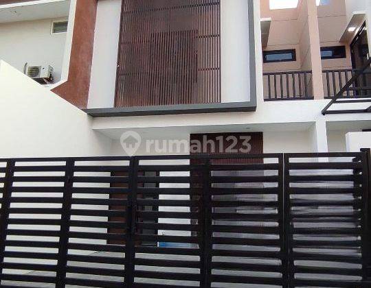 Sutorejo Rumah Baru Modern 2 Lantai Sisa 1 Unit Hadap Utara 1