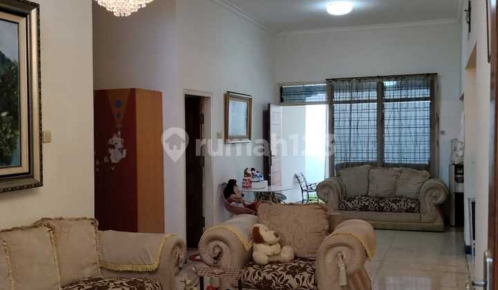 Cheap House Kertajaya Strategic Location in Surabaya 2