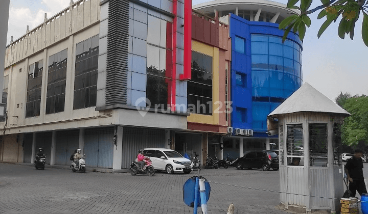 Ruko Komersial Siap Pakai 3 Lantai Di Satelit Town Square, Sukomanunggal Surabaya Barat 1