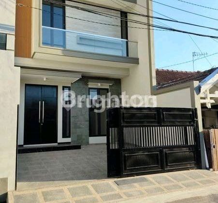 Nginden Intan Rumah Modern Minimalis Akses Mudah 1
