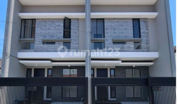 Klampis Semolo Hanya 1 M An Rumah Baru Gress Tengah Kota Bisa K P R