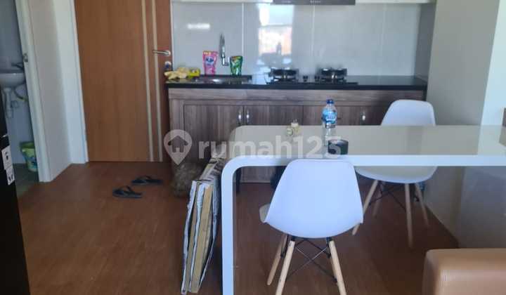 Fully Furnished Puncak Dharmahusada Apartment, Strategic Location