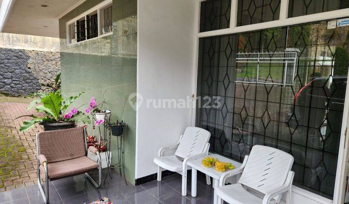 Villa Tretes Terawat di Raya Ledug Dekat Hotel Surya Tretes 1