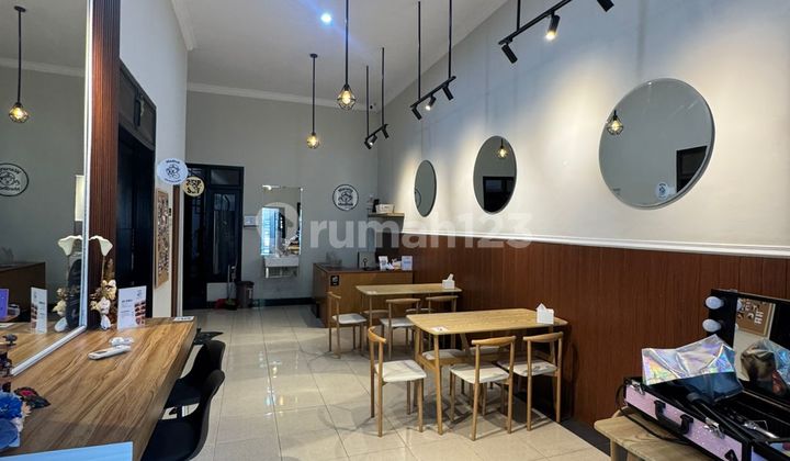 Semi-Furnished Ready-to-Occupy House, One Step to the Beach, Near Superindo, Kenjeran