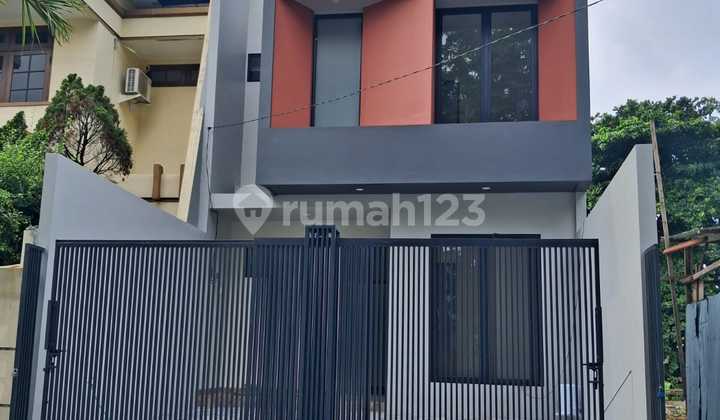 Manyar Rumah Baru Gress Classy Lokasi Strategis bisa Kredit