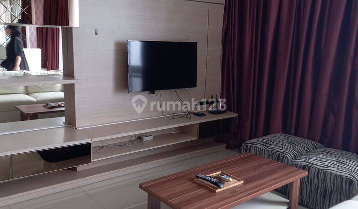 1 BR studio besar Kemang Mansion  1