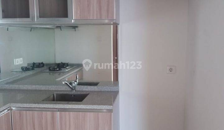 Dijual Apartemen Lucky Tower Residence Bagus Sekali Semi Furnished 8