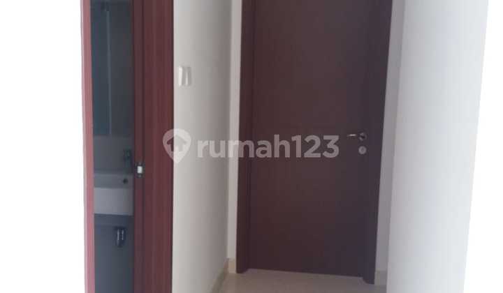 Dijual Apartemen Lucky Tower Residence Bagus Sekali Semi Furnished 9
