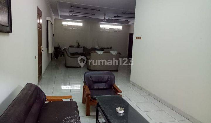 Rumah lokasi bagus di cempaka putih jakarta pusat 2