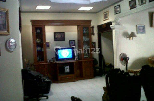 Rumah SHM lokasi bagus di Rawamangun Jakarta timur  2