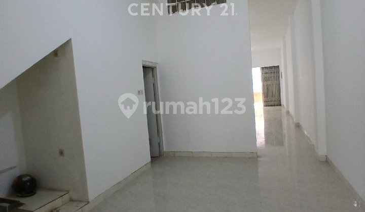 For Rent, Very Strategic Location Shop House in Johar Baru 2