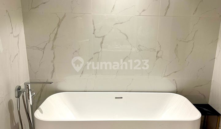 For Sale Luxury 3BR+ Furnished Apartment Near Binus & MAS Alam Sutera 2