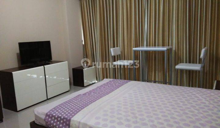 Disewa Apartemen Studio Furnished Bagus Lantai Rendah Dekat Uph 2