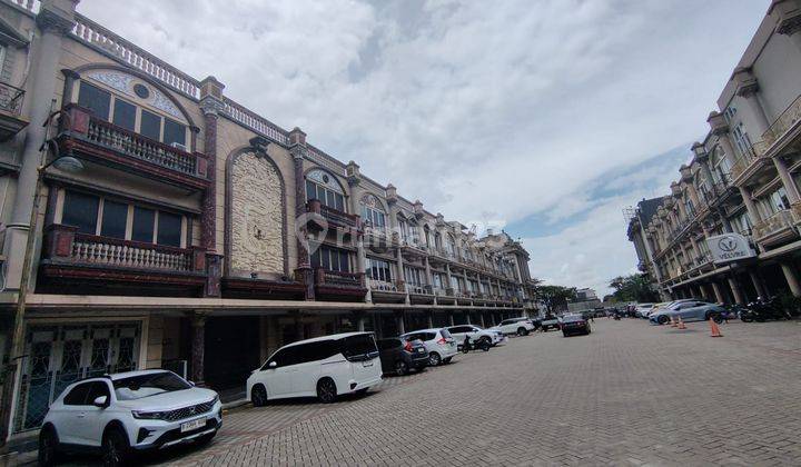 Dijual Ruko 3 Lantai Bagus Strategis Bebas Parkir di Alam Sutera 2