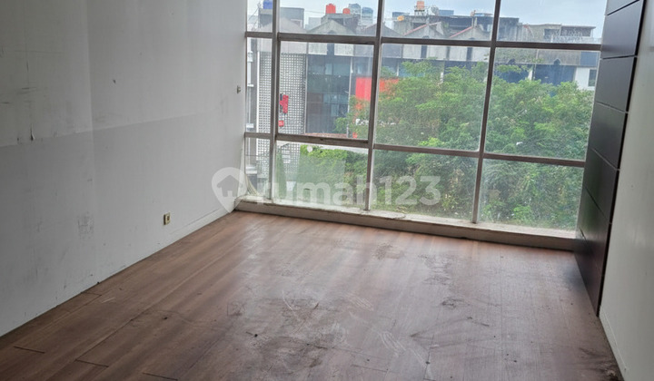 For Rent 4-Story Shop House Facing the Road on Jl. Pesanggrahan, West Jakarta 2