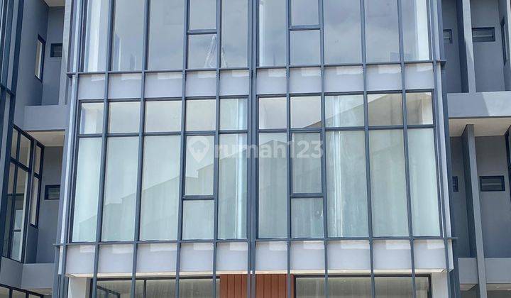 Disewa Ruko Gandeng Siap Usaha  Bagus di Tabespot BSD City 2