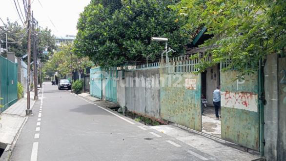 Dijual Rumah Satu Lantai 250 m2 SHM di Petojo Utara JakPus 2