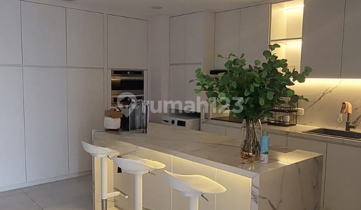 Dijual Apartemen 1BR Furnish Mewah Bsgus The Smith Alam Sutera 2