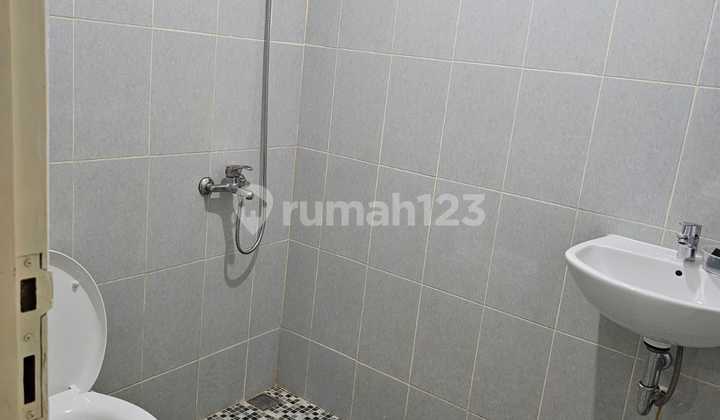 Disewa Rumah Bagus Unfrnish Dekat Living World Mall Alam Sutera 2