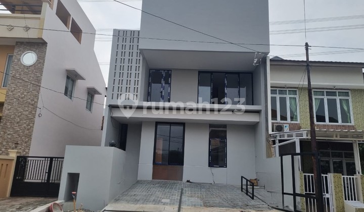 Dijual Rumah 2 Lantai Baru SHM di Sektor 7C Gading Serpong Dijual Rumah 2 Lantai Baru SHM di Sektor 7C Gading Serpong