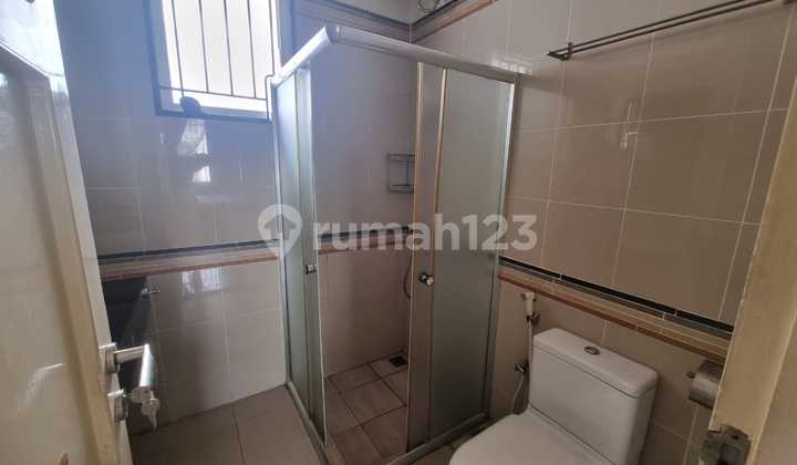 Disewa Rumah Semi Furnished di Aquamarine PHG Gading Serpong 2