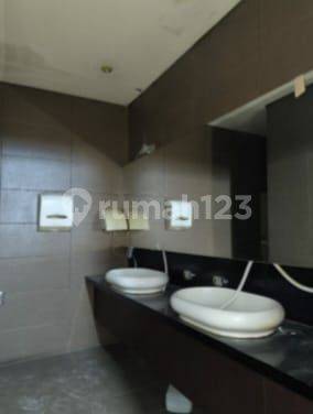 Dijual Ruang Usaha 3 Lantai SHM Murah Banget di Kemang Jaksel 2