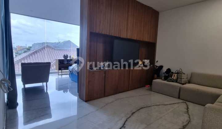 Disewakan rumah full furnish  15