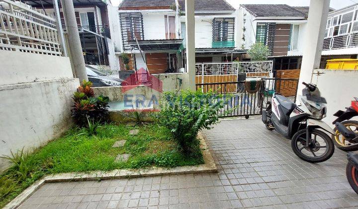 Rumah 2 lantai dijual, minimalis, dekat kampus, cocok untuk kost 2