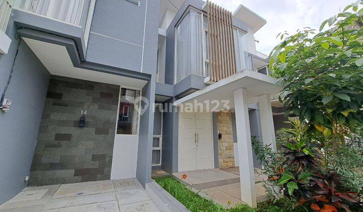 Rumah Villa Super Cantik Ada Rooftop Pool Kota Batu View Bagus 1