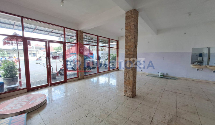 Spbu jual, masih beroperasi, ramai, dekat GOR,  dekat sekolah 18